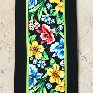 MINIATURE TABLE TOPPER, Mini Table Decor, Mini Table Runner, Quilted Mini Table Runner,Handmade Table Decor, Table Decor, Table Decor Gift,
