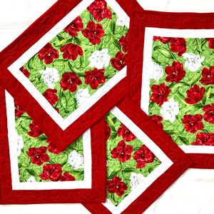 QUILTED PLACEMATS, Set of 4, Handmade Placemats, red and white flowers, bright colors