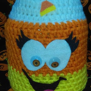 Candy corn toilet paper cover