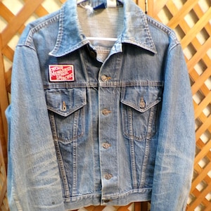 1980's Vintage Jean Jacket / Denim Work Coat Milwaukee Road Rail Patch / Size Large