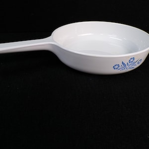 Blue Cornflower Corning Range Topper 8 1/2 pan / skillet