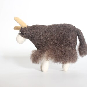 Set of two animals/ 100% Handmade Yaks from Natural Merino Wool/ Felt Animal/ Mountain Yak/ Crazy Yak Decoration/Mountain Goat/Snow leopard image 2