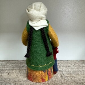 Handmade Felt Folk Doll Mother with Baby/Beautifully Hand Embroidered Ethnic Kyrgyz Doll /Gift Ideas/Decoration for Mother's day image 2