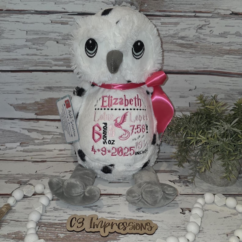 Búho de peluche bordado personalizado: recuerdo para anunciar el nacimiento