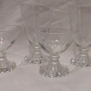 Berwick Boopie with Laurel Wreath, 2 sizes