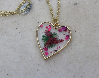 Gold Tone Resin Pendant with Dried Flowers