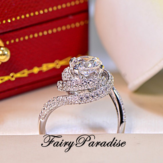 Swirl diamond ring deals