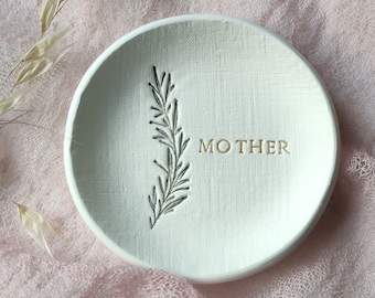 Mother in law wedding gift, Ring holder dish, Personalised Gift , mother of the groom gift of the bride, Wedding Gift ,  Jewellery Dish
