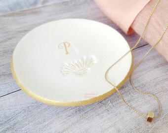 Engagement gifts for best friend, ring dish, wedding ring holder, gift couples wedding, personalized dish, ring dish bride, jewelry dish