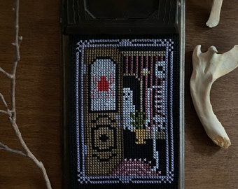 Kreuzstich Haustür / Spukhaus / Halloween / Gothic / Spukhaus / gruselige Kunst / Skelett / dunkle Ästhetik / Gespenst /