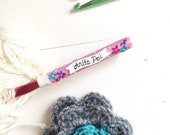 Personalized Name Crochet hook Mothers gift Crochet hook Floral Design Crochet supplies Custom crochet hook Polymer clay hook Gift for her