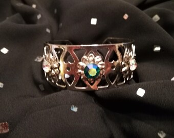 Vintage Bangle Bracelet