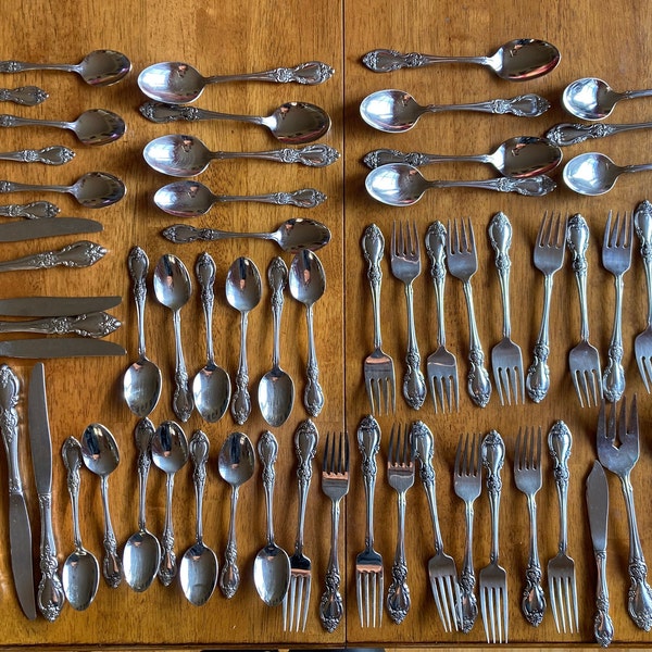 Vintage Oneida Community flatware replacement pieces: tea spoons, demitasse spoons, salad and dinner forks,, and knives
