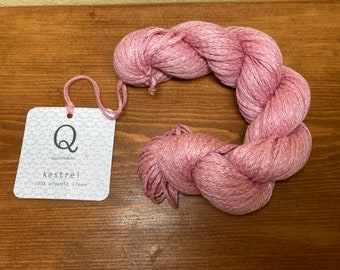 Una madeja Quince and Company hilo de lino 100% orgánico Starfish 524 color rosa rosa 76 yardas peso de la existencia