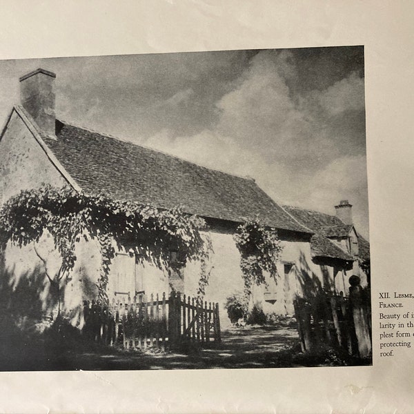 1926 magazine provides a scholarly examination of the stone and brickwork of the Renaissance architecture of France's Loire Valle