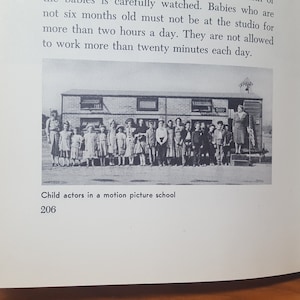 California&#39;s development into the &quot;Golden State&quot; is explored in its history, economics, and culture as seen from the 1940s and 1950s