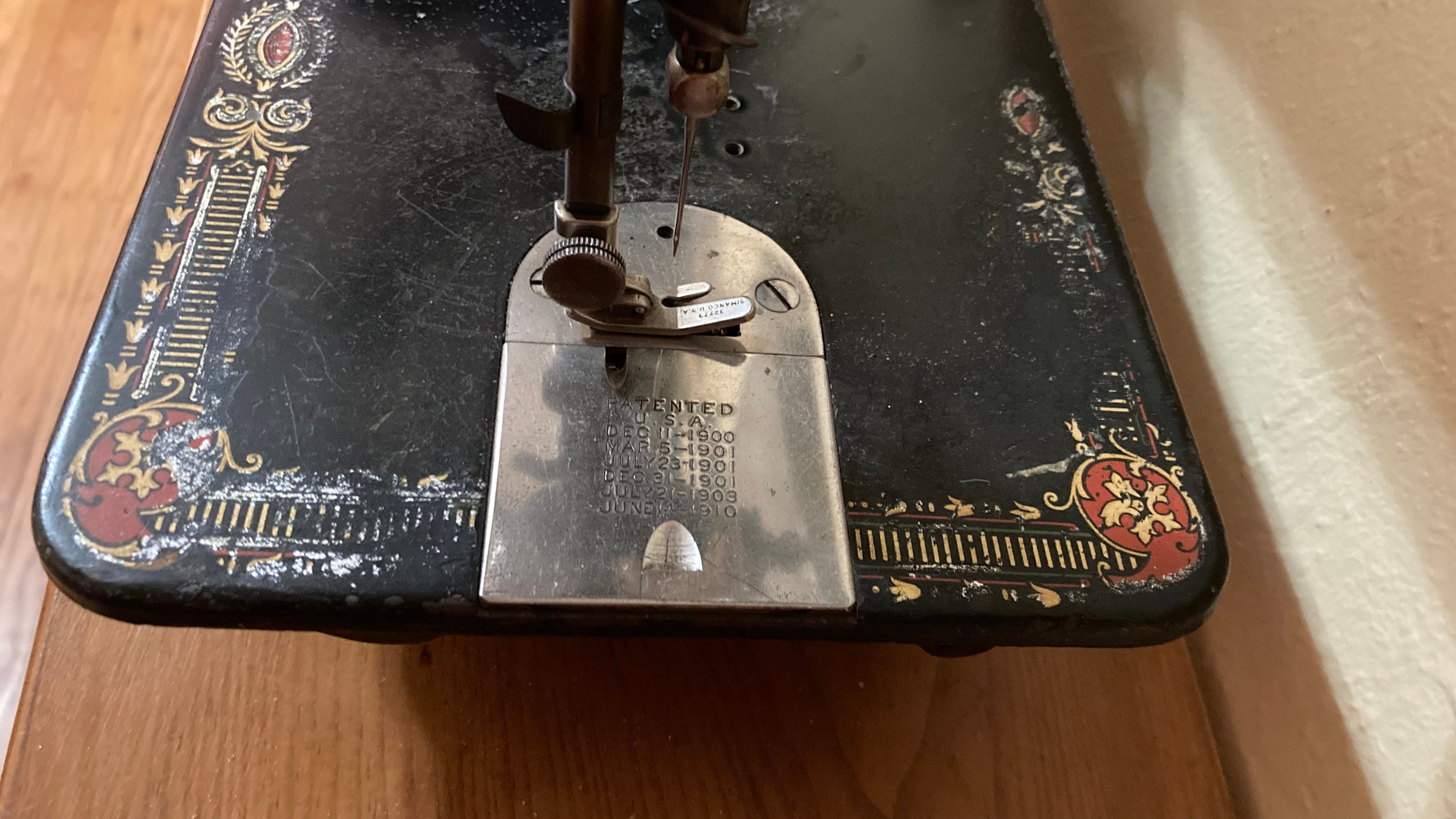 1910 Antique Singer Manufacturing Company Treadle Sewing 1910 Antique Singer Manufacturing Company Treadle Sewing