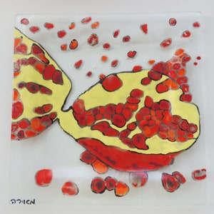 Fused Glass Serving Plate, Red Large Square Pomegranate plate,Rosh Hashana Gift, Gift For Jewish Home, Judaica Gift image 4