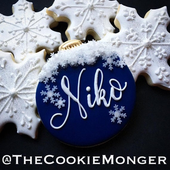 2 Edible Wafer Blue Snowflake - Dairy Free Vegan Cake Decoration