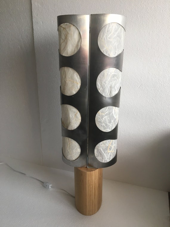 sculptural table lamp