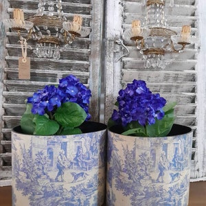 Pair of large wooden blue toile de jouy OVAL canisters w blue idrangeas. Vintage, wood covered with toile de jouy paper, french, shabby chic