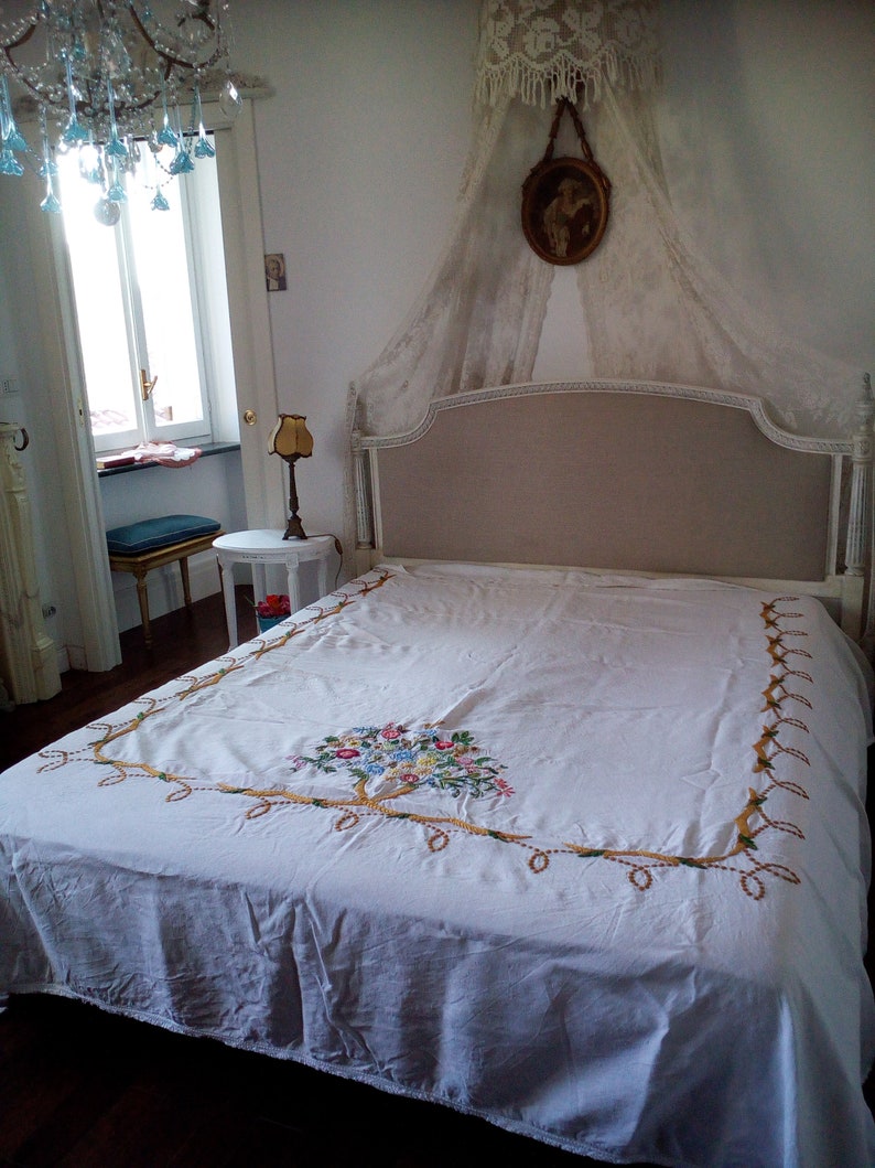 Pure thick linen bed cover Vintage 60s primitive flowers | Etsy