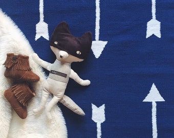SCOUT RUG- 4x6 cotton flatweave navy blue rug arrows carpet