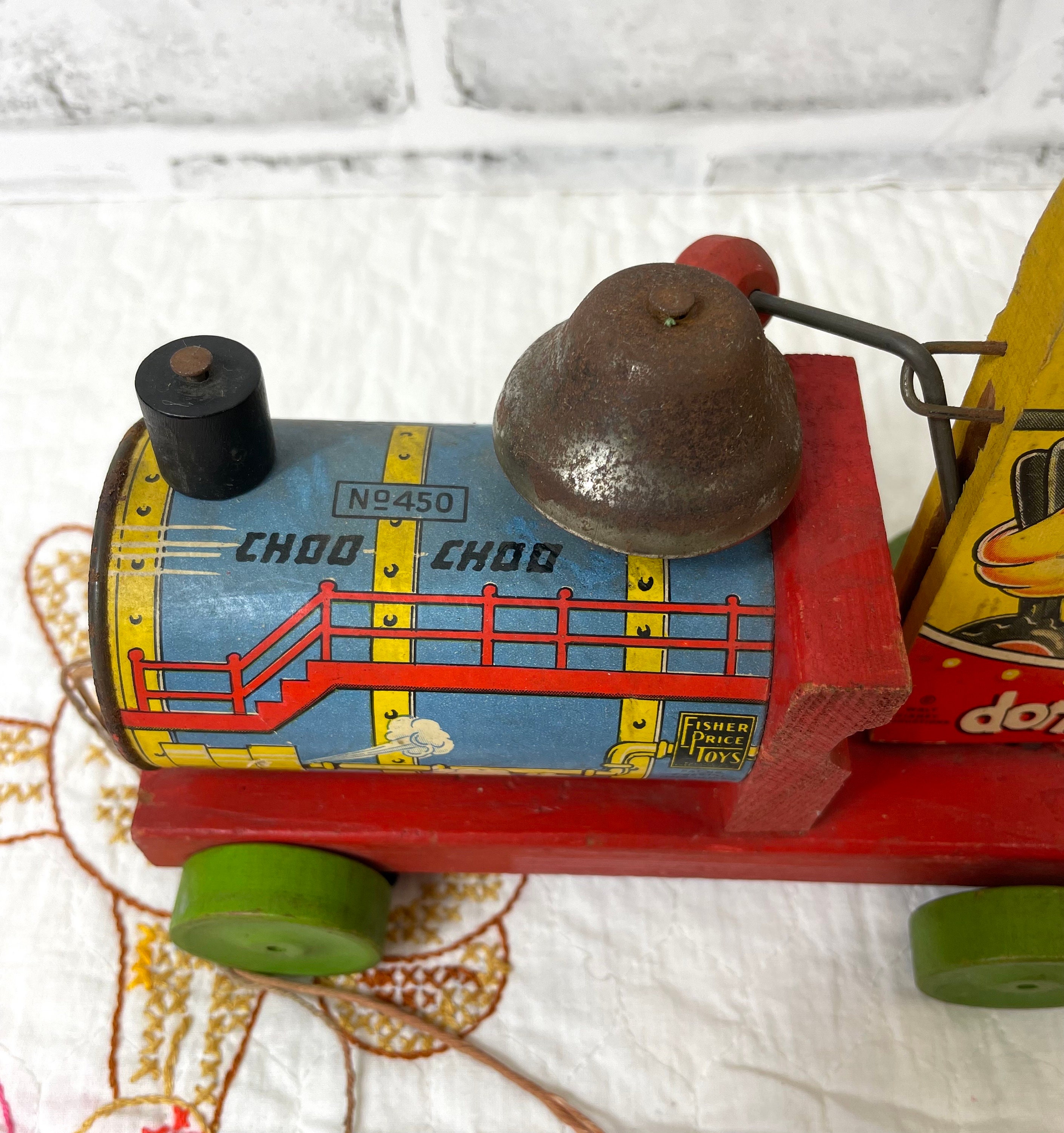 Fisher Price 1940 DONALD DUCK Choo Choo PULL TOY wooden #450