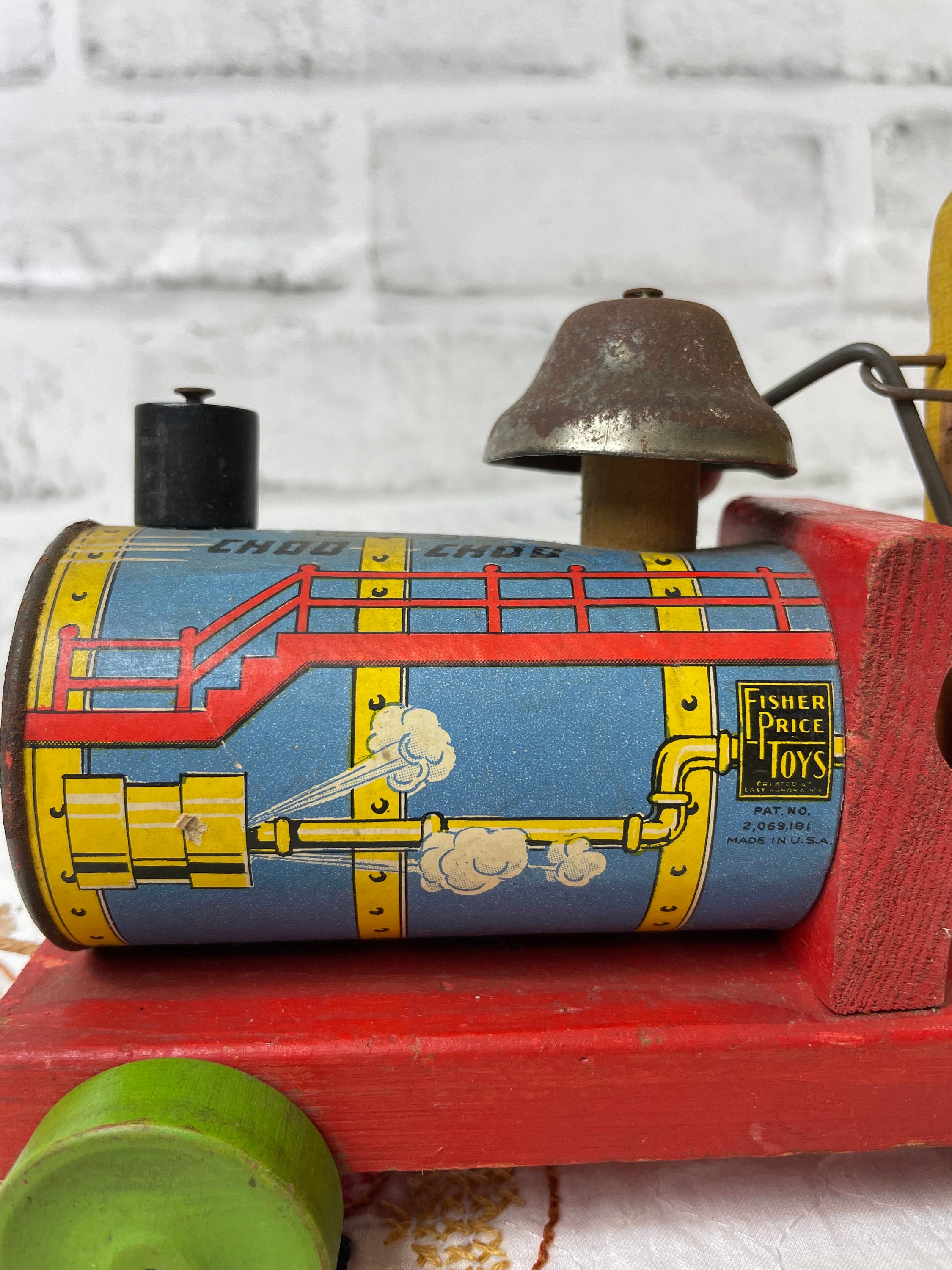 Fisher Price 1940 DONALD DUCK Choo Choo PULL TOY wooden #450