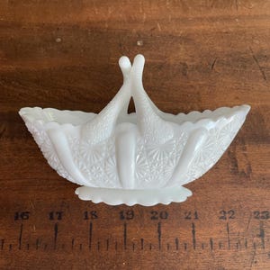Vintage Fenton White Milk Glass Basket Daisy and Button Milkglass