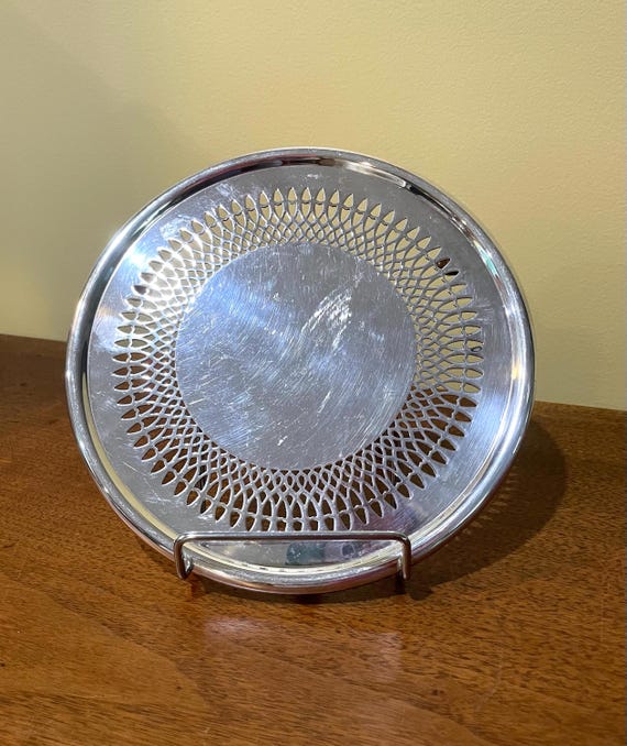 Silverplate Trivet or Cloche Base Newport Silver Plate YB11 8