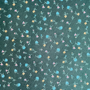 1 Yard Vintage 1980s Cotton Quilt Fabric Green with Blue Flowers