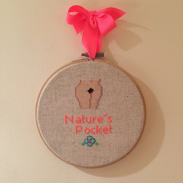 Punto de cruz personalizado "Bolsillo de la naturaleza" de Broad City