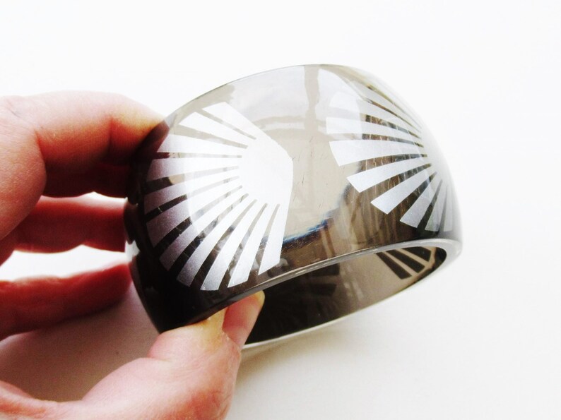 Shell Bangle Extra Chunky Resin Cuff Silver /& Smokey Grey Lucite Plastic