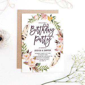 Plantilla de invitación de cumpleaños boho imprimible - Invitación a fiesta de cumpleaños de corona floral de plumas boho de acuarela - Invitación boho editable