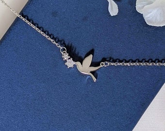 Collar de paloma de la paz de plata esterlina, delicado dije de pájaro