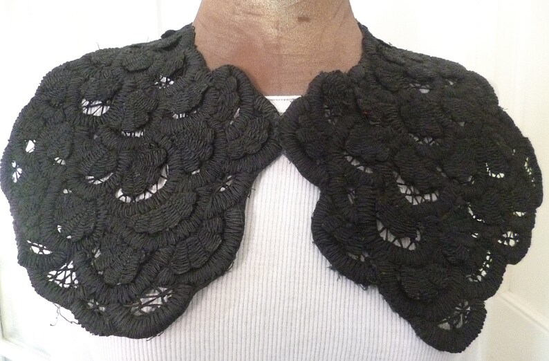 trim Vintage neck cuello modernista pasamaneria de seda aplicaciones
