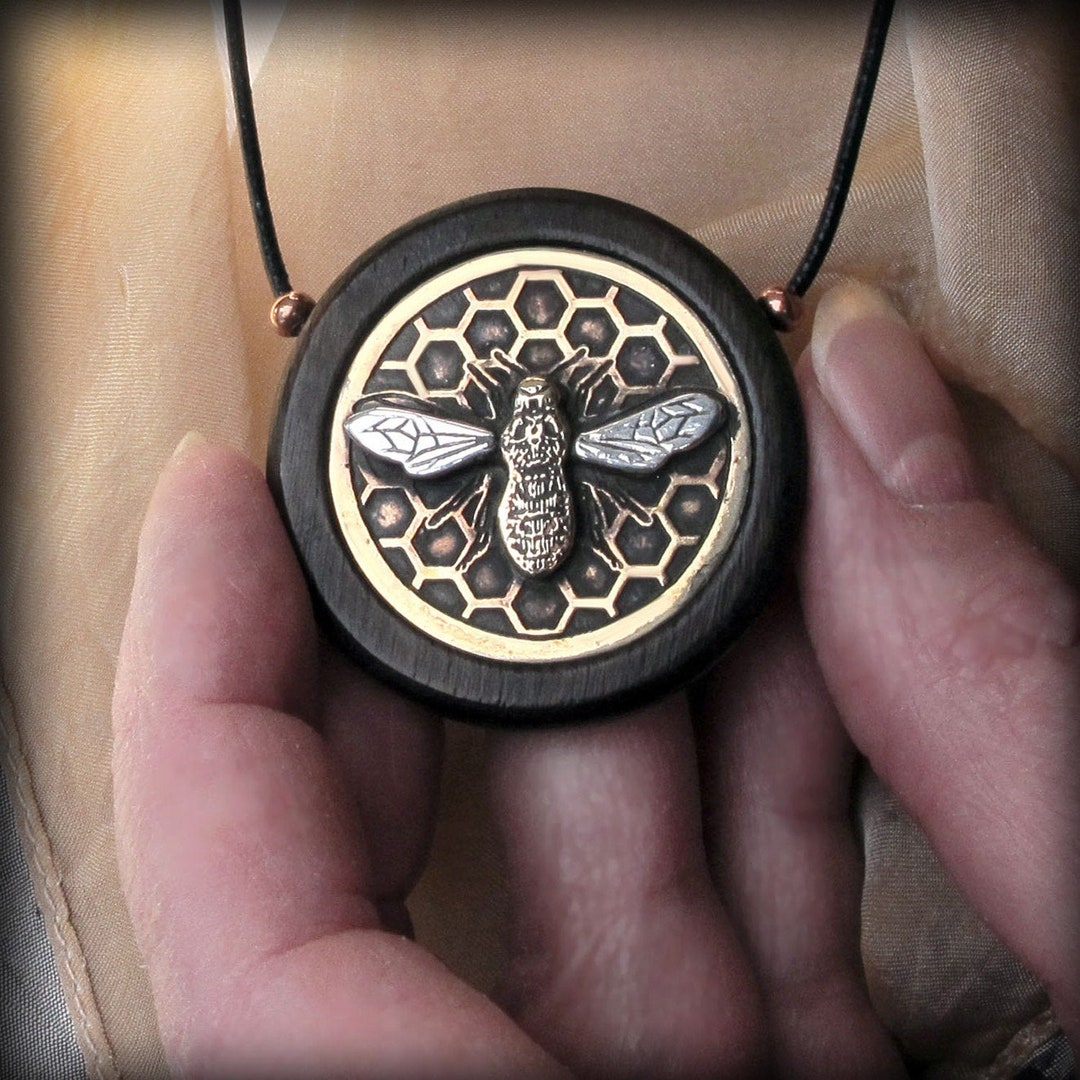 Bee Pendant - Etsy
