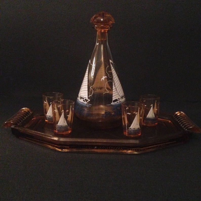 French vintage liqueur set complete in pink Tray with a boat Four Glass art glass deco 50s