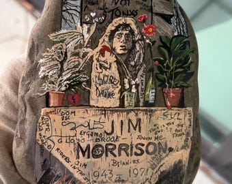 ジム・モリソンの1980年代の盗まれた墓が、完璧な岩に描かれている！落書きと花！約9インチ×5インチ×2インチ