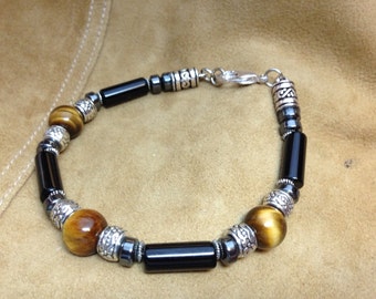 Men&#39;s Bracelet (B076) - Tigers eye, black onyx and hematite, stone bracelet, stone jewelry, mala bracelet