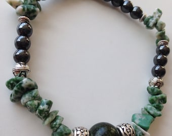 Bracelet en agate serpentine et pierre hématite