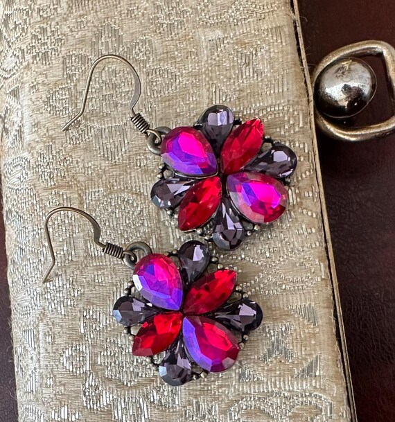 Vintage Rhinestone Bib Necklace, Teal Blue Jade G… - image 11