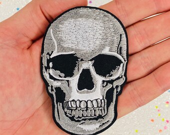 3.2" Gray Skull Iron On Patch