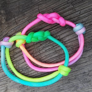 Eternity Knot Bracelet / Adjustable Paracord Bracelet - Etsy