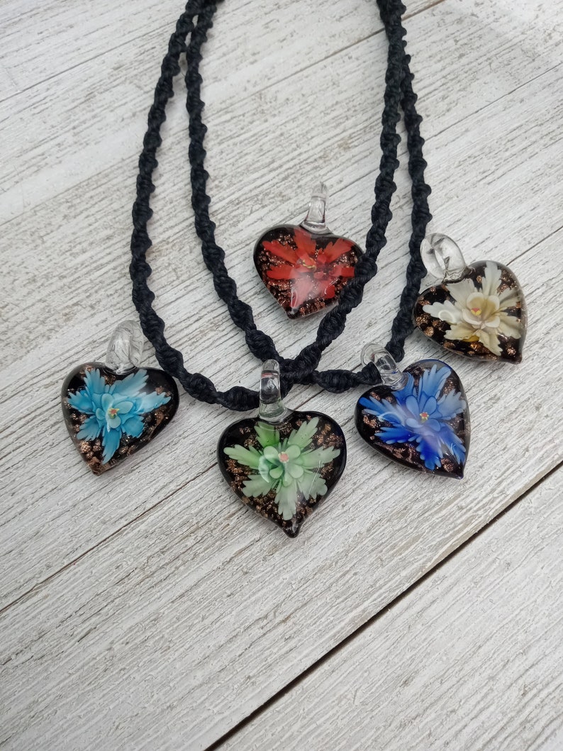 Heart Hemp Necklace, Heart Flower Necklace, Macrame Jewelry, Pendant Necklace image 1