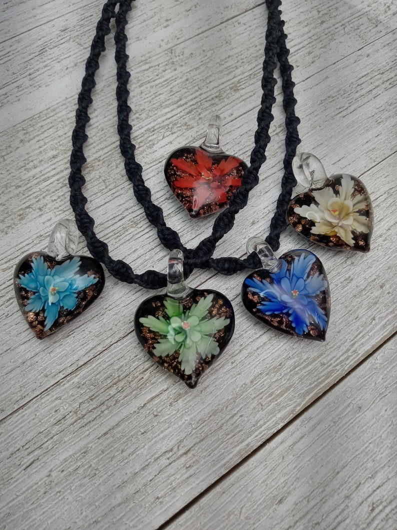 Heart Hemp Necklace, Heart Flower Necklace, Macrame Jewelry, Pendant Necklace image 3