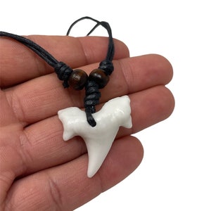 Shark Tooth Necklace - Tiger Shark Necklace - Shark Teeth Pendant Boys Mens Shark Necklace Pendant Shark Jewelry Resin Shark Necklace Mako