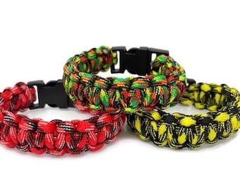 Paracord Bracelet - Survival  bracelet - Military Style Paracord Bracelet - Survival gear - Camping gear - Paracord  Bracelet Cord