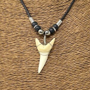 Shark Tooth Necklace - Resin Shark Necklace - Shark Teeth Pendant Boys Mens Shark Necklace Pendant Shark Jewelry